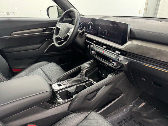 new 2025 Kia Telluride car, priced at $53,658