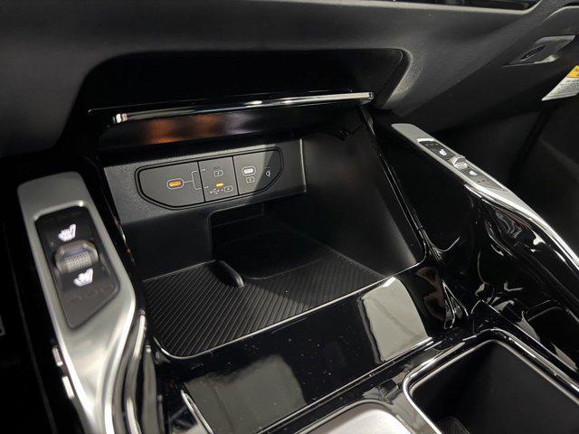 new 2025 Kia Sorento Hybrid car, priced at $43,919