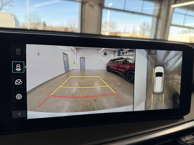 new 2025 Kia Sorento Hybrid car, priced at $43,919