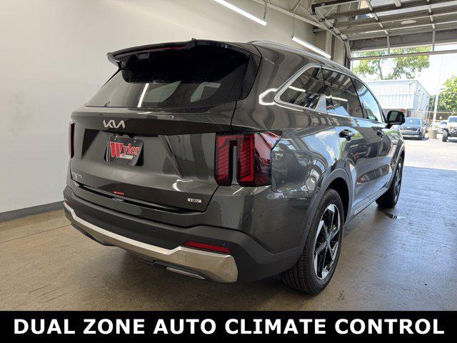 new 2025 Kia Sorento Hybrid car, priced at $47,849
