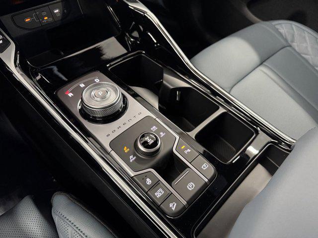 new 2025 Kia Sorento Hybrid car, priced at $43,919