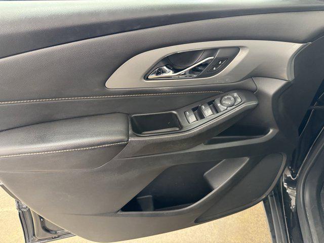 used 2020 Chevrolet Traverse car, priced at $16,757