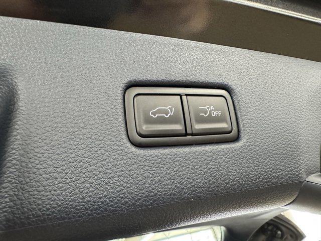 new 2026 Kia Carnival Hybrid car, priced at $52,051