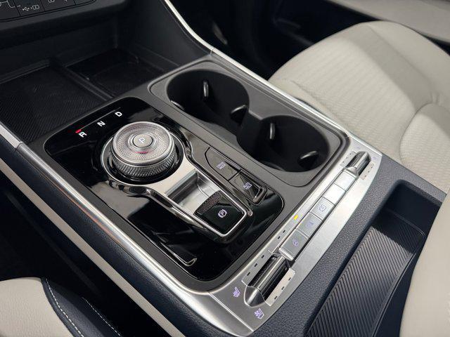 new 2026 Kia Carnival Hybrid car, priced at $52,051