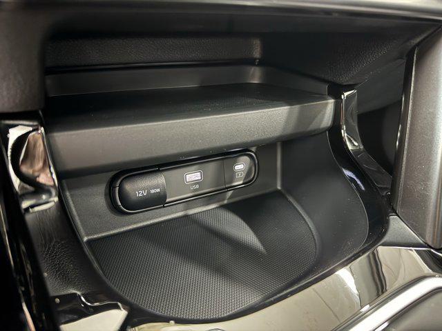 new 2025 Kia Seltos car, priced at $27,810