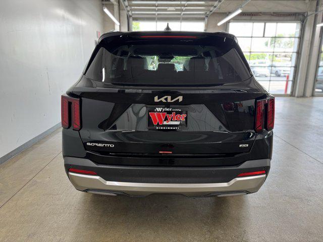 new 2025 Kia Sorento car, priced at $35,062