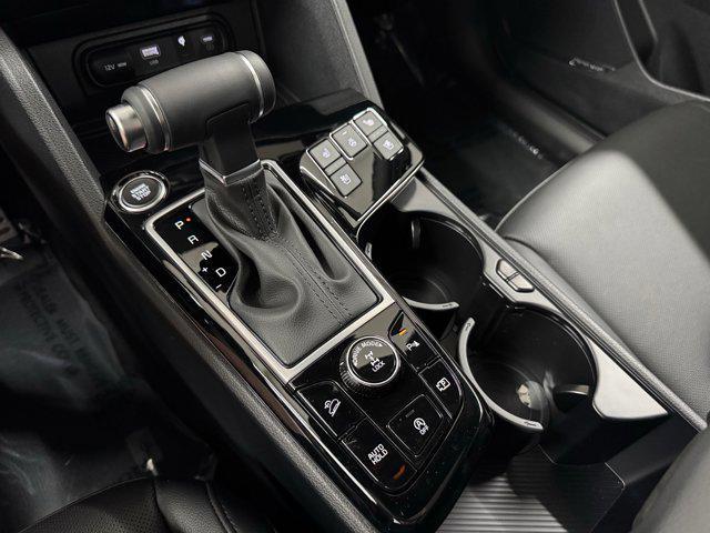 new 2025 Kia Sportage car, priced at $38,670