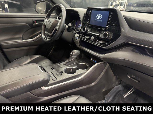 used 2022 Toyota Highlander car, priced at $29,347