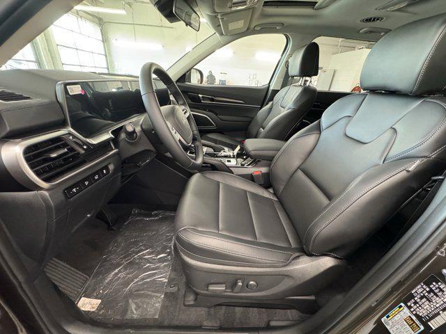 new 2025 Kia Telluride car, priced at $41,338
