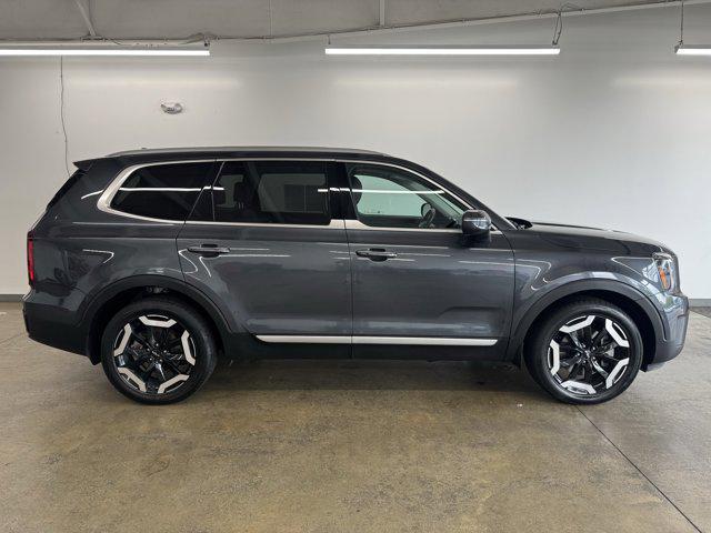 used 2023 Kia Telluride car, priced at $34,654