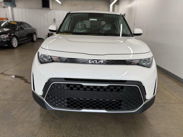 new 2025 Kia Soul car, priced at $20,728