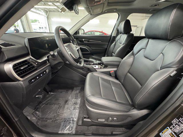 new 2025 Kia Telluride car, priced at $41,093