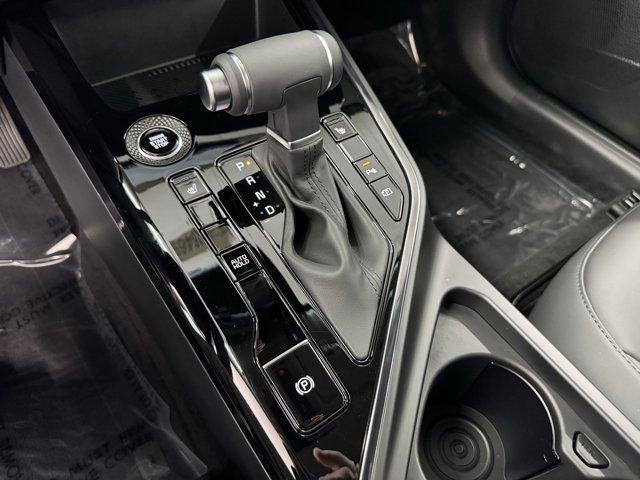 new 2025 Kia Niro car, priced at $30,633