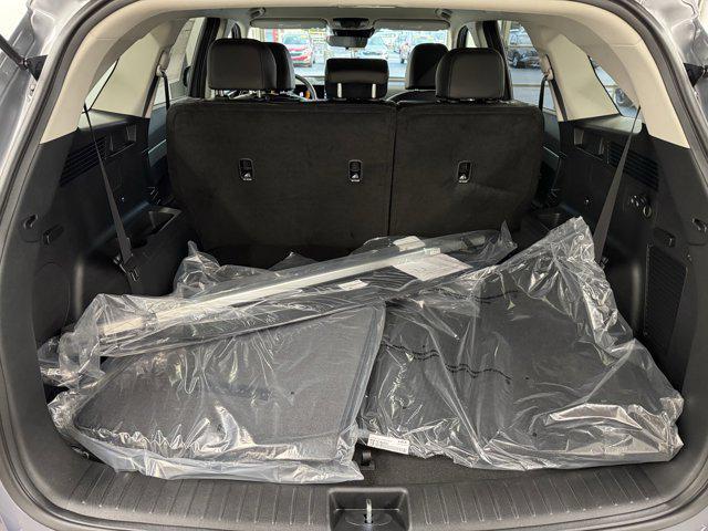new 2025 Kia Sorento car, priced at $38,257