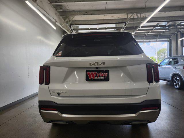 new 2025 Kia Sorento car, priced at $39,227