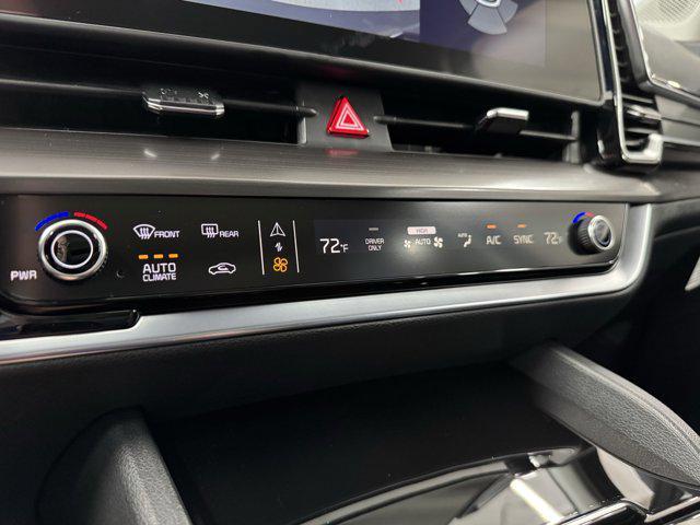 new 2025 Kia Sportage Hybrid car, priced at $34,148