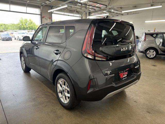 new 2025 Kia Soul car, priced at $20,818