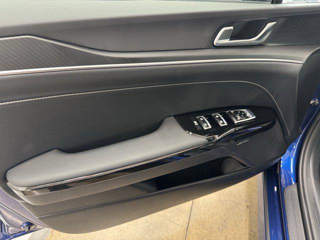 new 2025 Kia K5 car, priced at $30,919