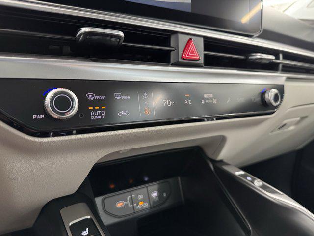 new 2025 Kia Sorento car, priced at $37,788