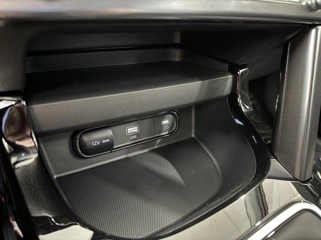 new 2025 Kia Seltos car, priced at $26,861