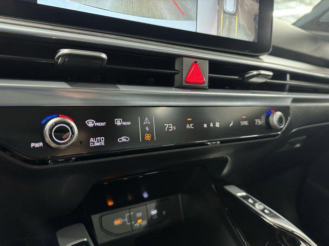 new 2025 Kia Sorento car, priced at $45,627