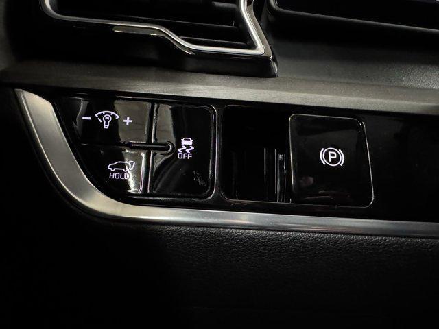 new 2025 Kia Sportage car, priced at $38,789
