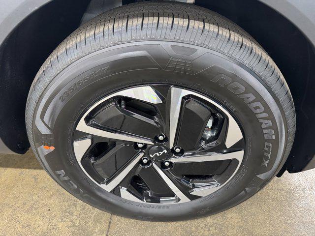 new 2025 Kia Sportage Hybrid car, priced at $29,357