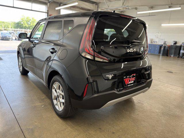 new 2025 Kia Soul car, priced at $20,373