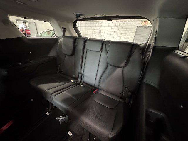 new 2026 Kia Carnival Hybrid car, priced at $52,520