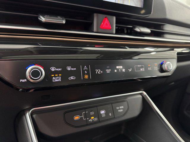 new 2026 Kia Carnival Hybrid car, priced at $52,520