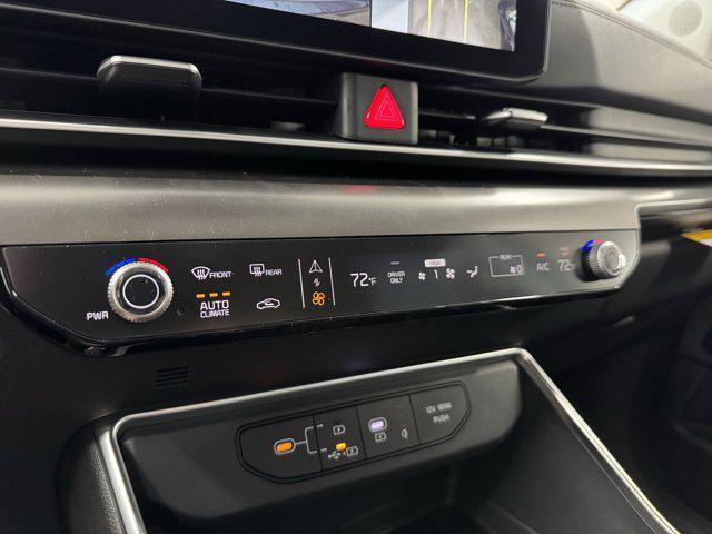 new 2026 Kia Carnival Hybrid car, priced at $54,790