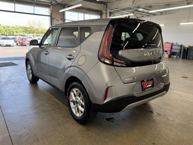 new 2025 Kia Soul car, priced at $20,139