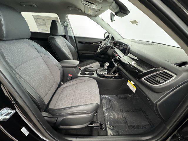 new 2025 Kia Seltos car, priced at $27,310