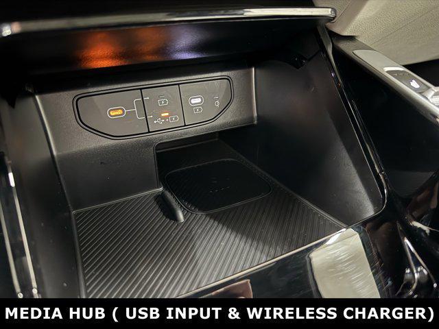 used 2025 Kia Sorento Hybrid car, priced at $43,609