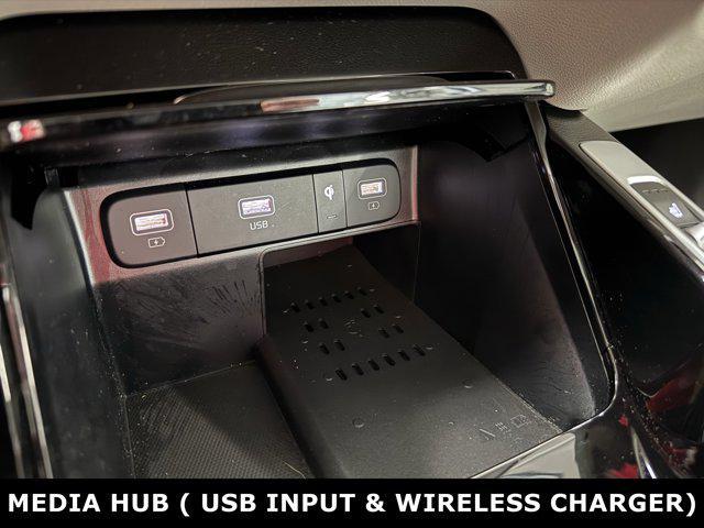 used 2023 Kia Sorento car, priced at $32,330