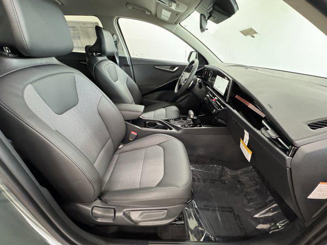 new 2025 Kia Niro car, priced at $30,733