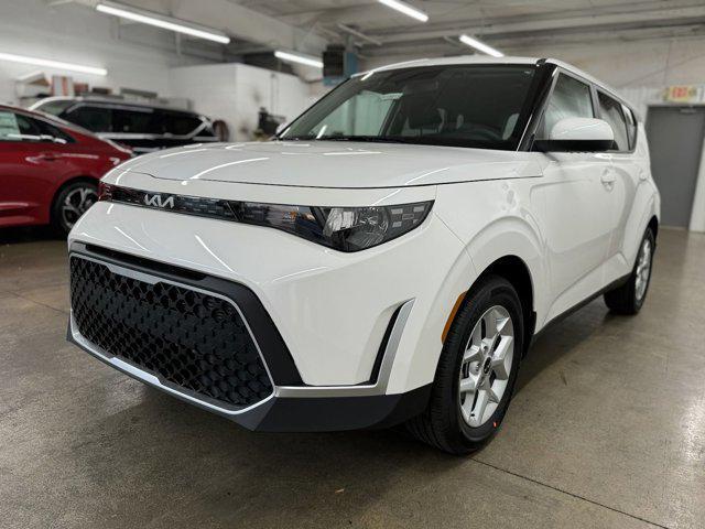 new 2025 Kia Soul car, priced at $21,679