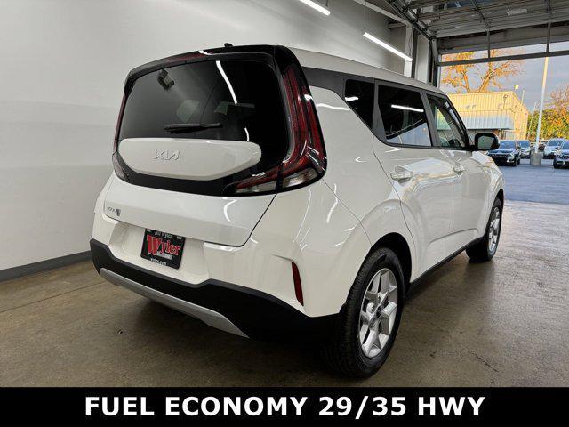 new 2025 Kia Soul car, priced at $21,679