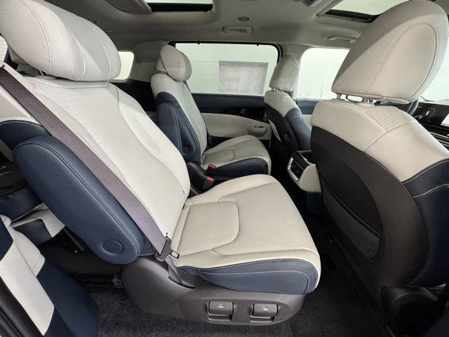 new 2025 Kia Carnival car, priced at $51,046