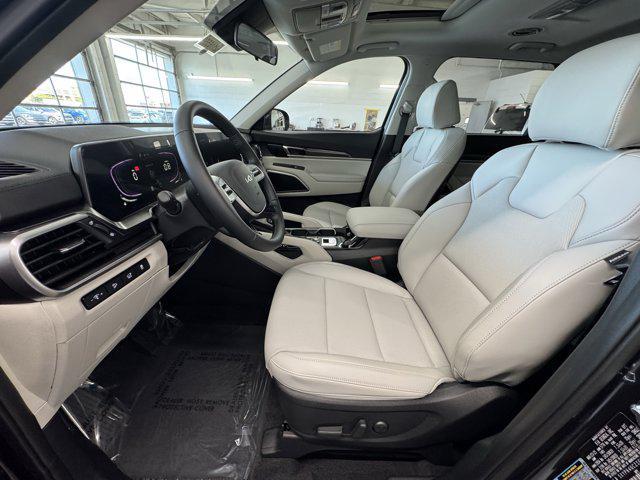 new 2025 Kia Telluride car, priced at $40,805