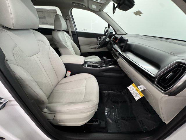 new 2025 Kia Sorento car, priced at $37,559