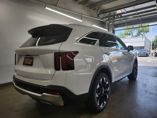 new 2025 Kia Sorento car, priced at $40,199