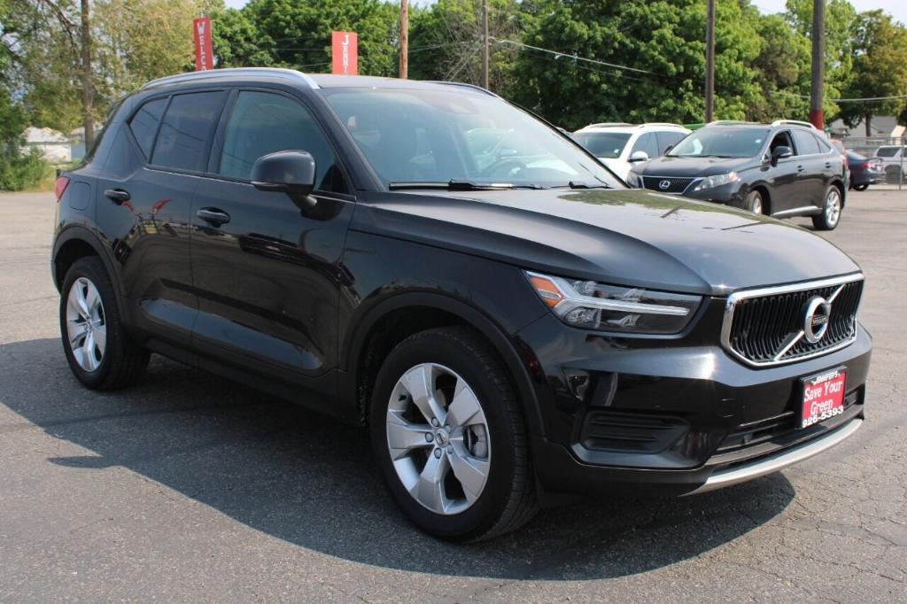 used 2020 Volvo XC40 car, priced at $21,995