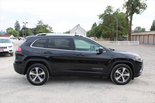 used 2020 Jeep Cherokee car, priced at $17,995