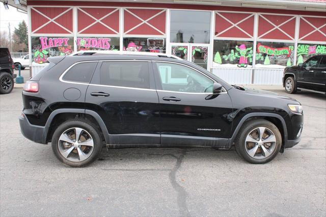 used 2020 Jeep Cherokee car, priced at $15,995