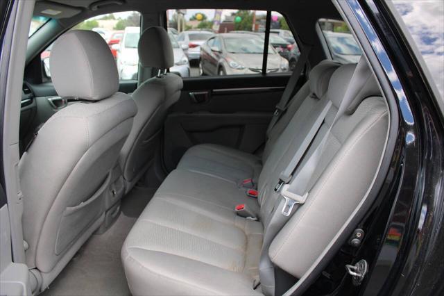 used 2007 Hyundai Santa Fe car, priced at $7,995