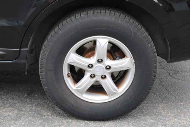 used 2007 Hyundai Santa Fe car, priced at $7,995