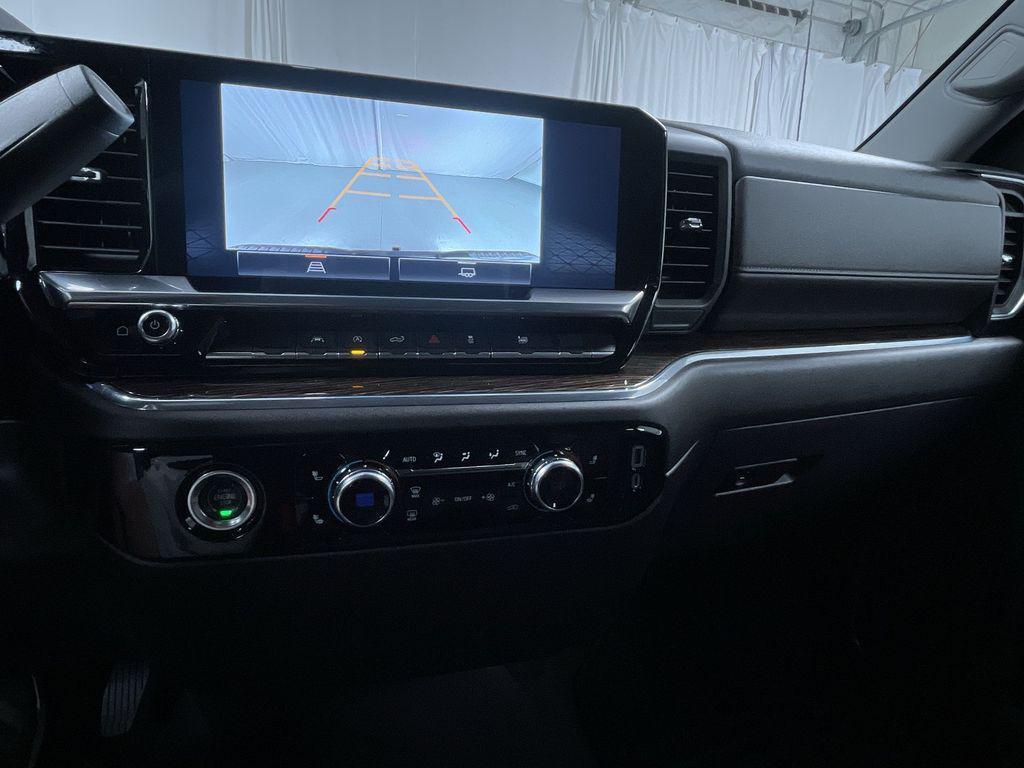 used 2023 GMC Sierra 1500 car, priced at $43,500