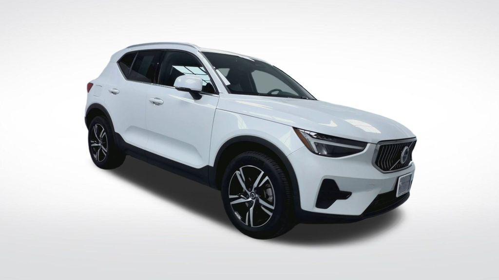 used 2025 Volvo XC40 car, priced at $32,995