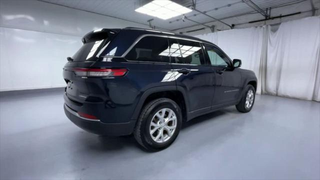 used 2023 Jeep Grand Cherokee car, priced at $29,995